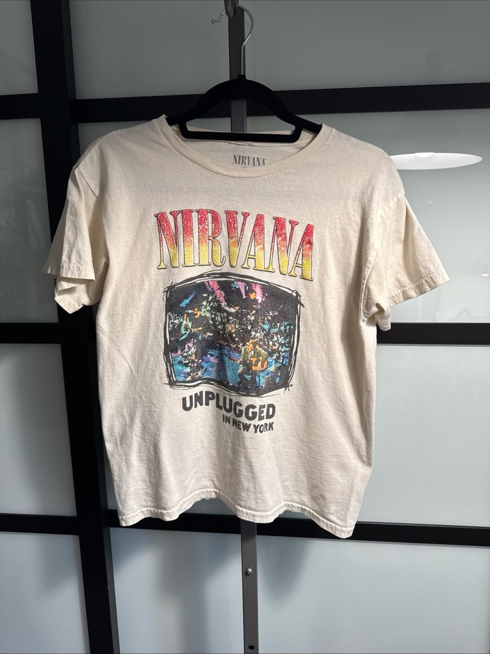 Nirvana Cream 'Unplugged in New York' Graphic Tee Kurt Cobain Concert youth Lrg